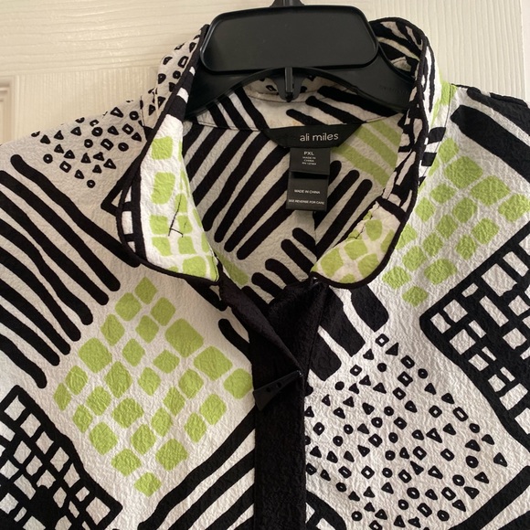 Ali Miles PXL black white and lime jacket 3/4 length sleeves with lots of detail - Picture 6 of 6